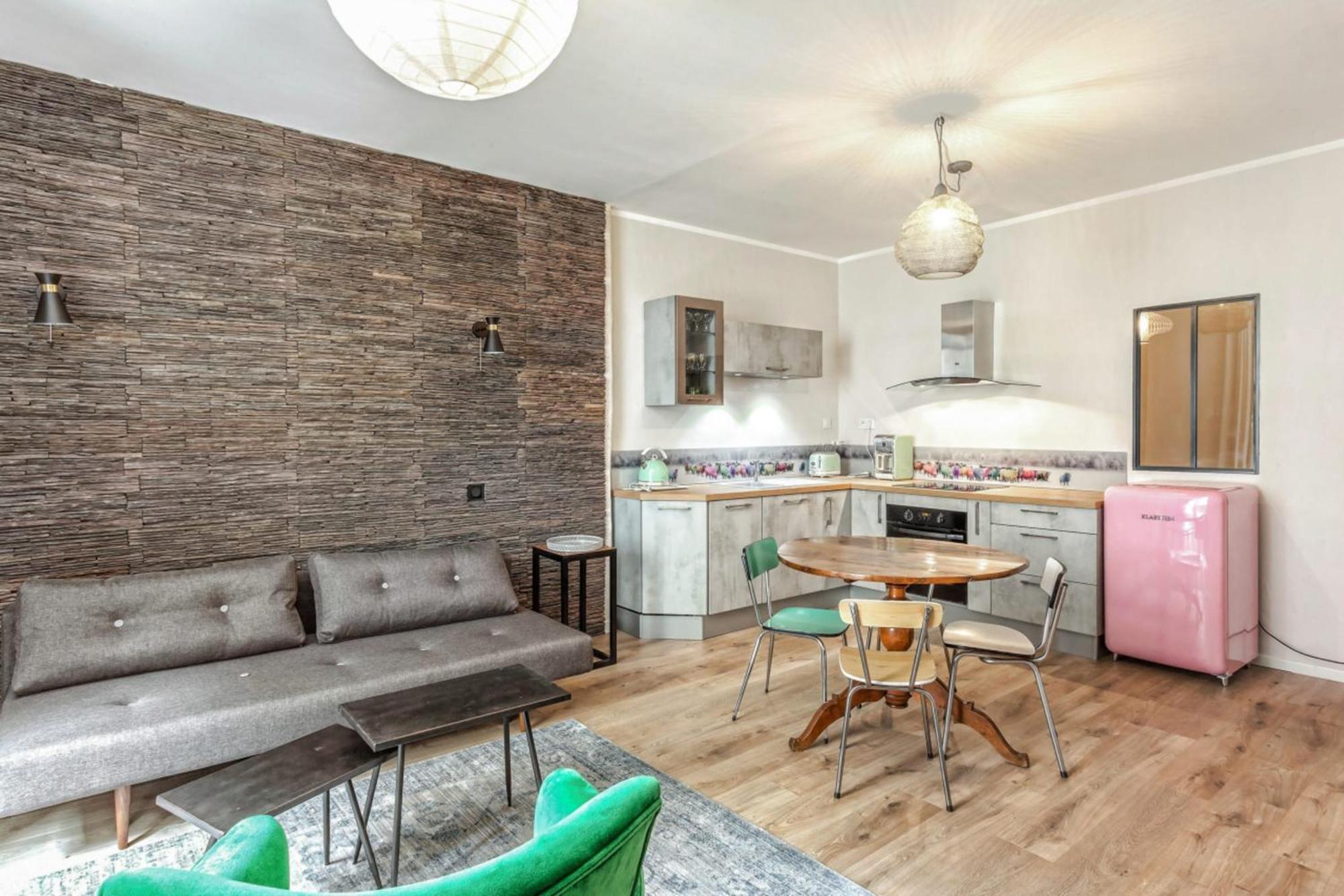 Appartement Sainte Claire Vintage - Welkeys Annecy Exteriör bild