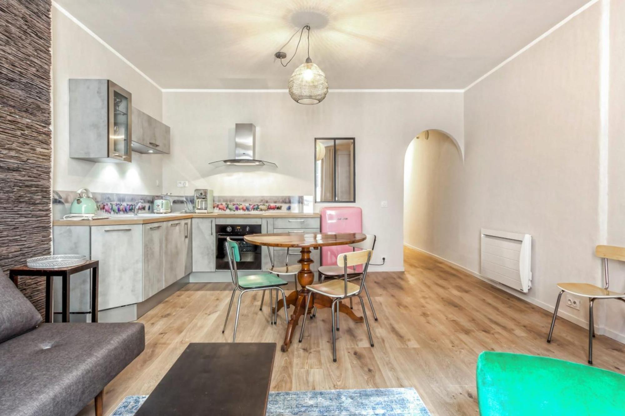 Appartement Sainte Claire Vintage - Welkeys Annecy Exteriör bild